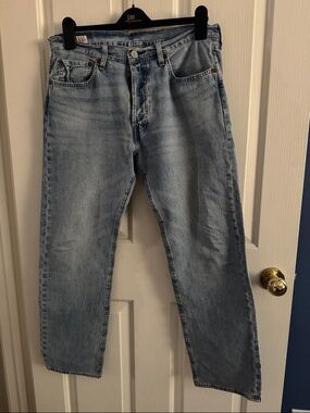 Levi’s 501 Light Blue Straight Men’s Jeans W33 L30
